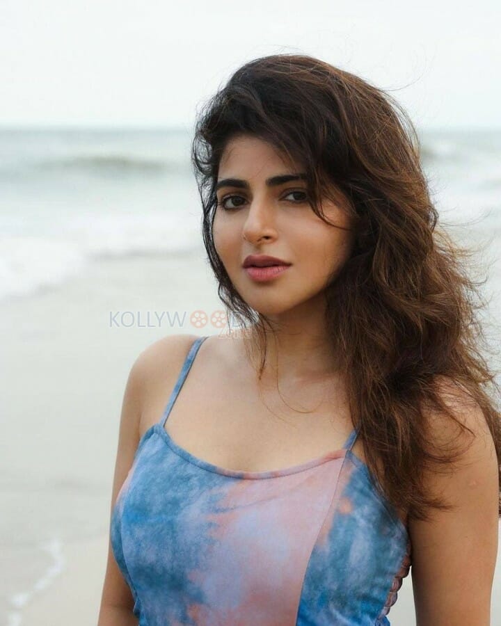 Sexy Iswarya Menon on the Beach Photos 06