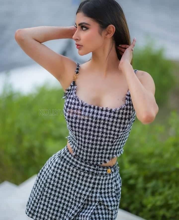 Sexy Mouni Roy in a Checkered Monochrome Top and Mini Skirt Photos 02