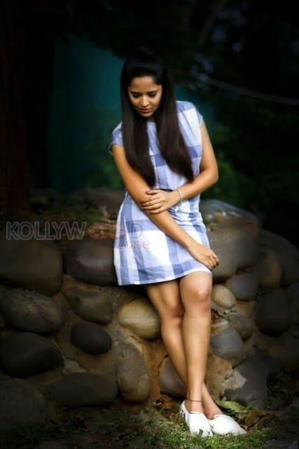 Sexy Telugu Tv Anchor Anasuya Photos