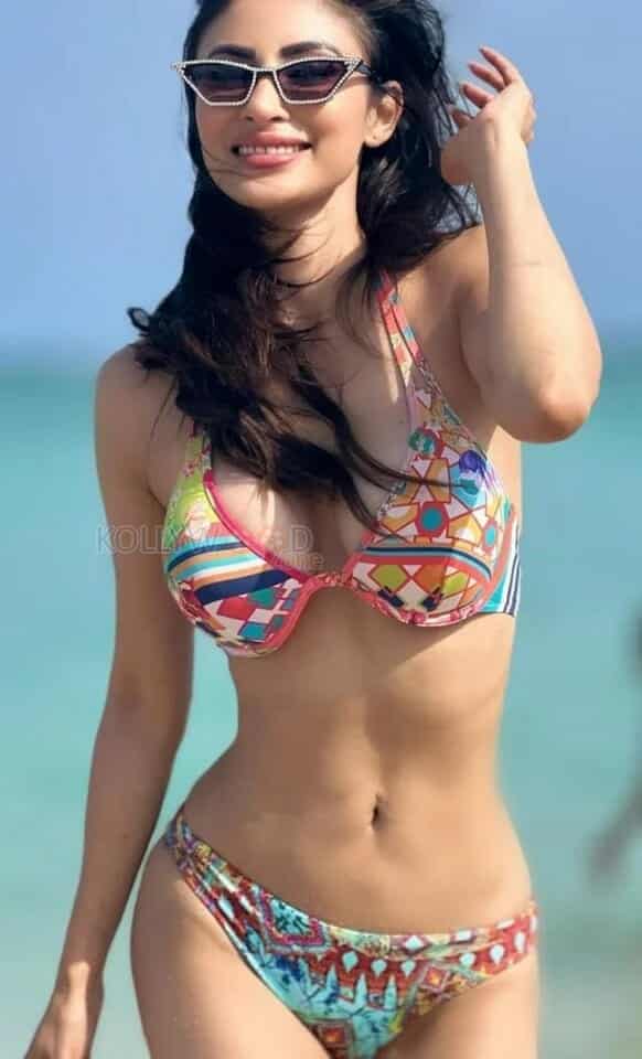 Sizzling Mouni Roy Bikini Pictures 01