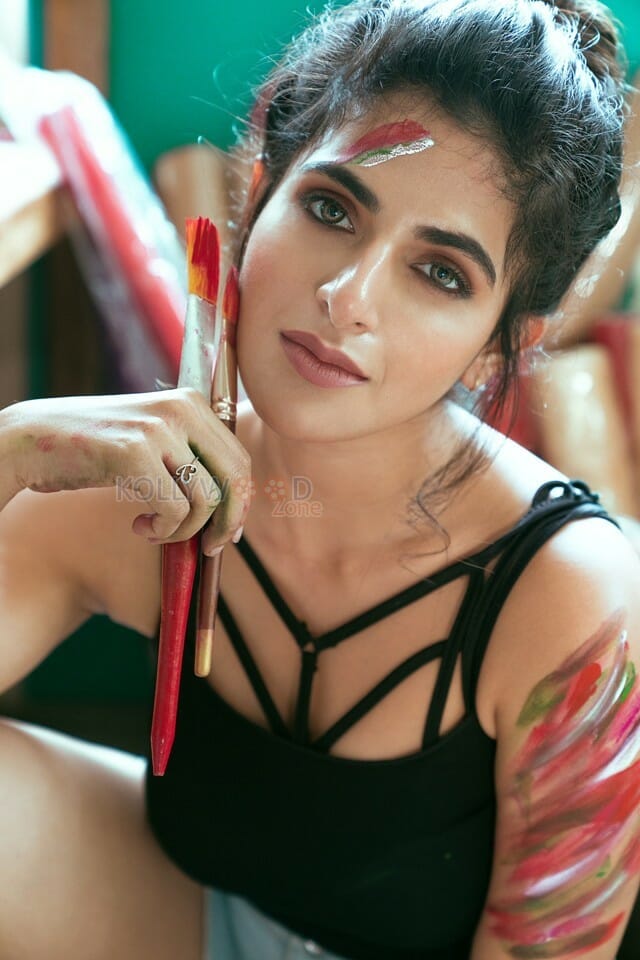 Tamizh Padam Heroine Iswarya Menon Photoshoot Pictures