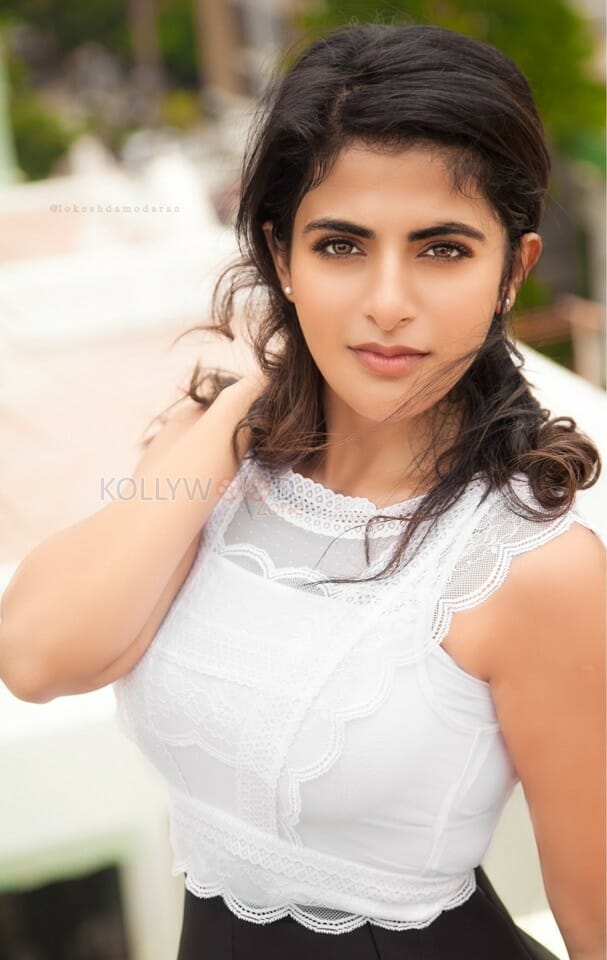 Tamizh Padam Heroine Iswarya Menon Photoshoot Pictures