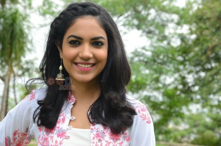 Telugu Actress Ritu Varma New Pictures