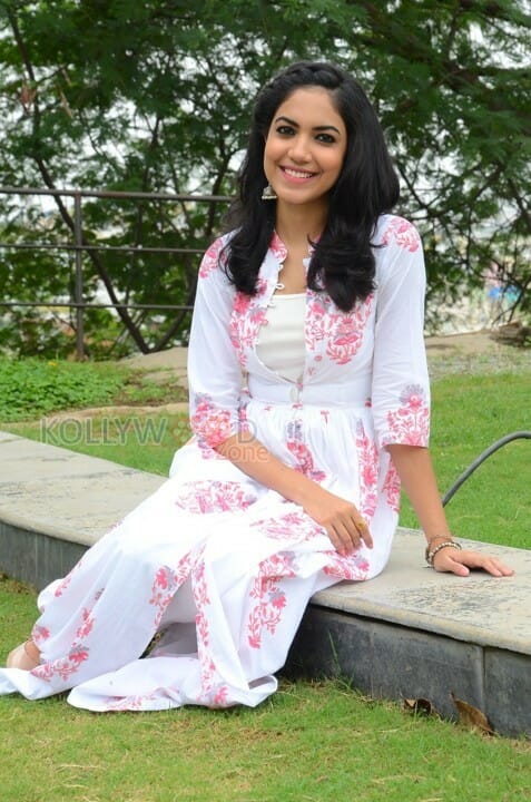 Telugu Actress Ritu Varma New Pictures