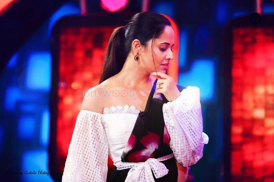 Telugu Anchor Anasuya Photos