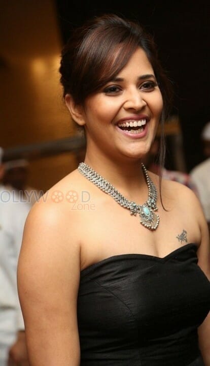 Telugu Beauty Anasuya New Pictures