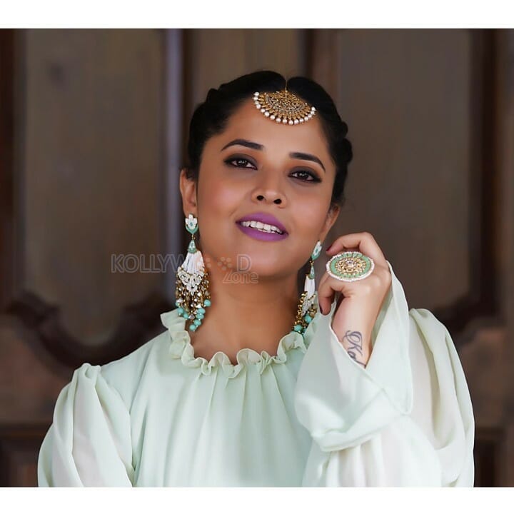 Telugu Film Actress Anasuya Latest Photoshoot Pictures