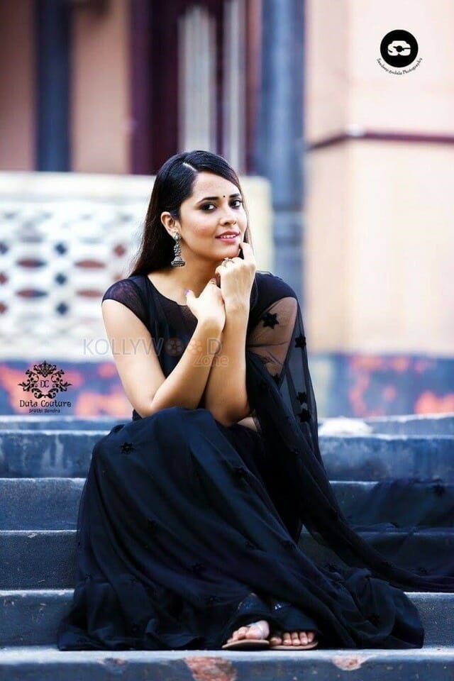 Telugu Television Anchor Anasuya Photos