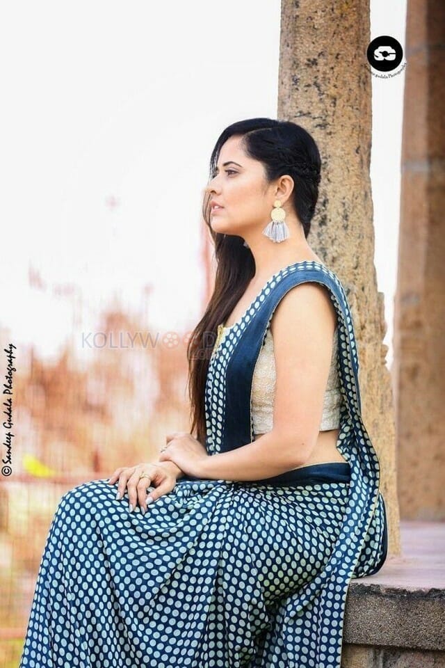 Telugu Television Anchor Anasuya Photos