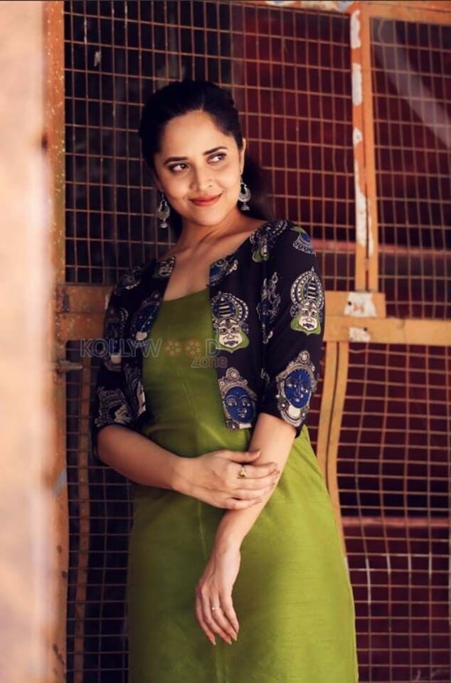 Telugu Tv Anchor Anasuya Latest Photoshoot Pictures