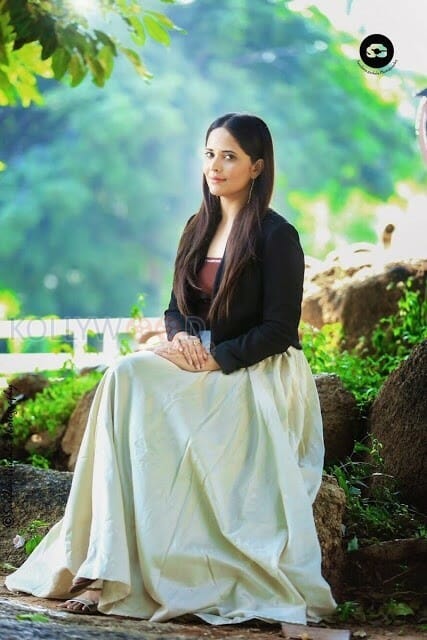 Telugu Tv Anchor Anasuya New Photoshoot Pictures