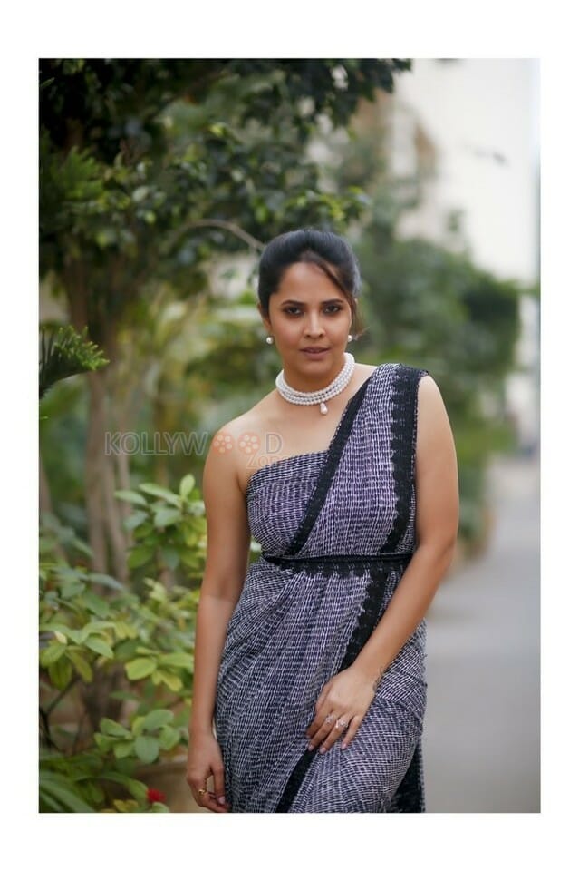 Tollywood Anchor And Actress Anasuya Bharadwaj Photoshoot Pictures