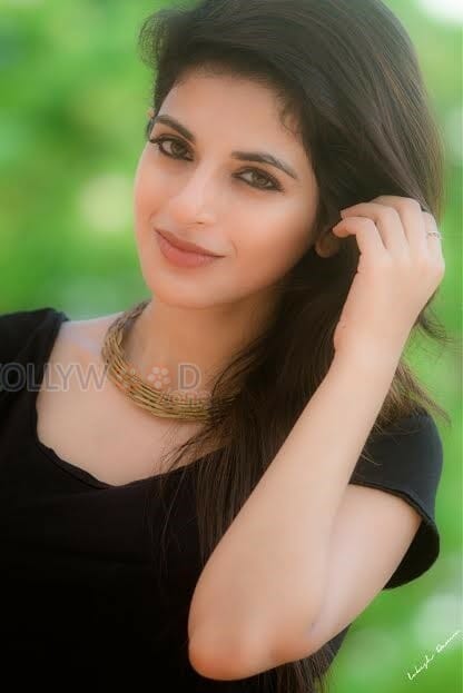 Veera Movie Actress Iswarya Menon Photos