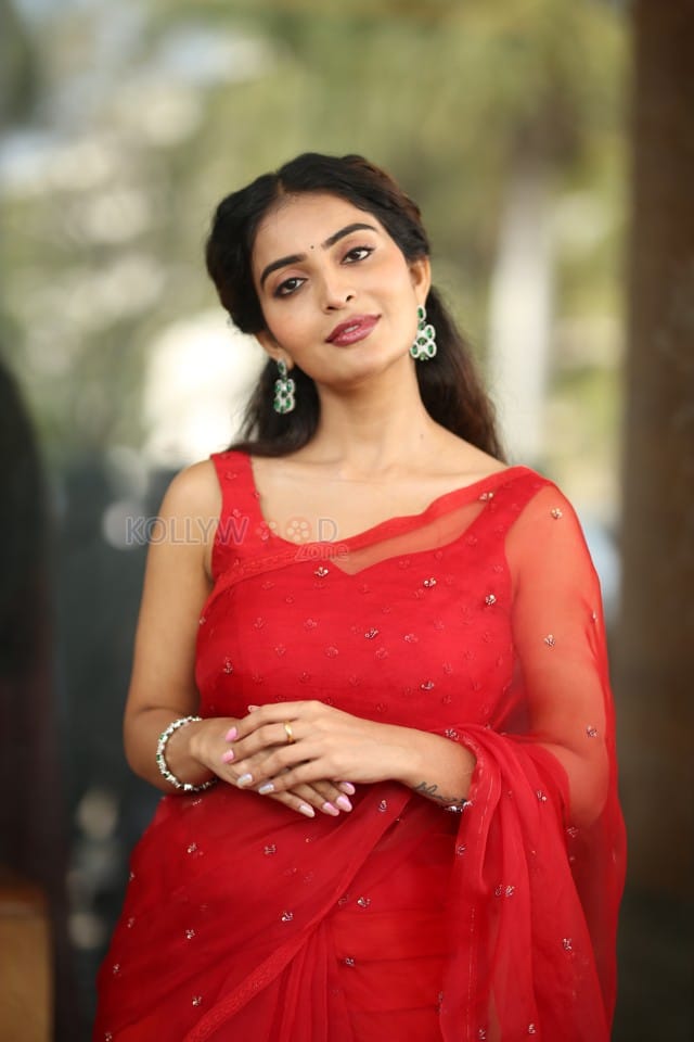 Actress Ananya Nagalla at Sreekakulam Sherlock Holmes Trailer Launch Event Photos 18