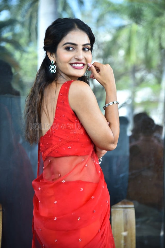 Actress Ananya Nagalla at Sreekakulam Sherlock Holmes Trailer Launch Event Photos 63