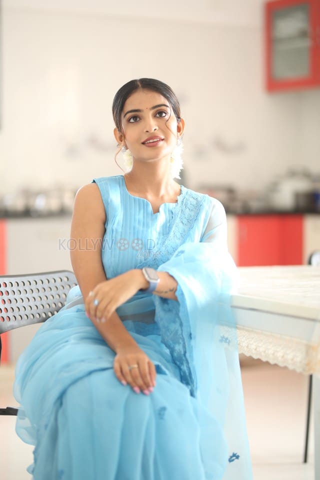 Actress Ananya Nagalla at Srikakulam Sherlock Holmes Movie Interview Photos 18