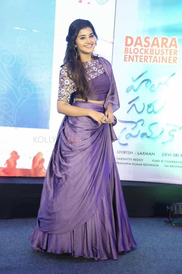 Actress Anupama Parameswaran At Hello Guru Prema Kosame Success Meet Photos