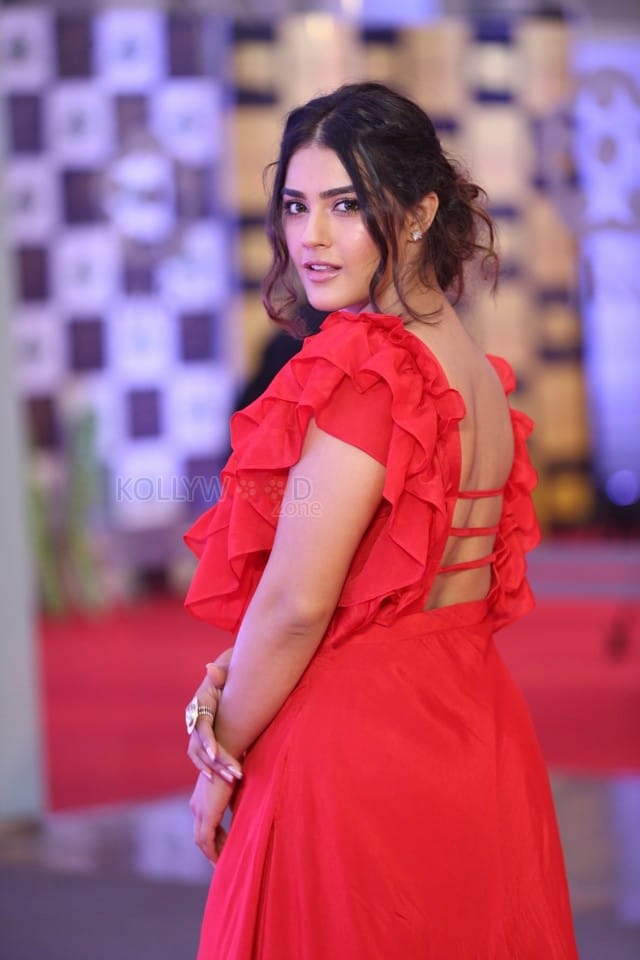 Actress Kavya Thapar At Mirchi Music Awards Photos