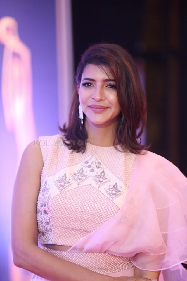 Actress Lakshmi Manchu At Mirchi Music Awards Photos