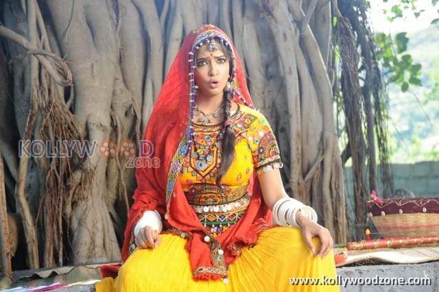 Actress Manchu Lakshmi Photos