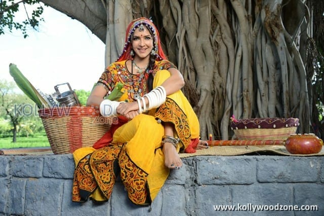 Actress Manchu Lakshmi Photos