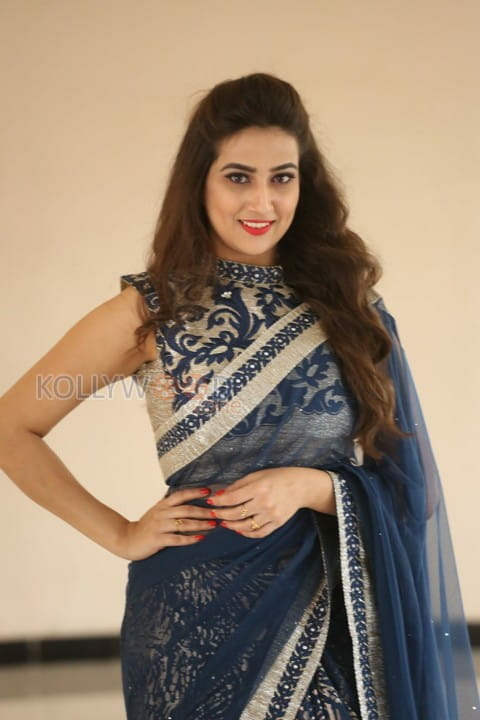 Actress Manjusha New Pictures