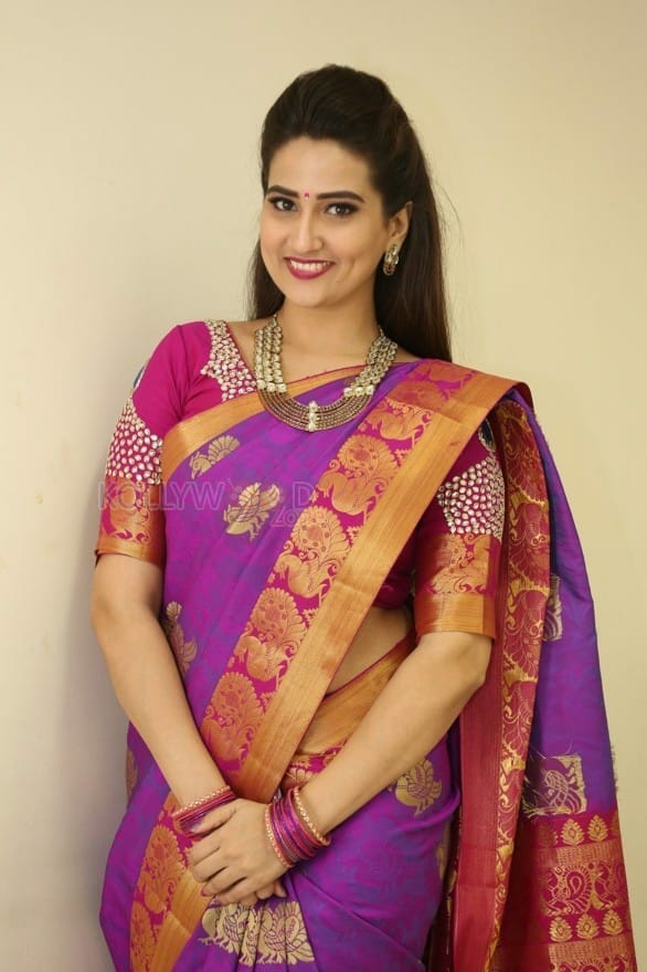 Actress Manjusha Traditional Saree Photos