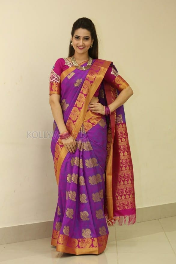 Actress Manjusha Traditional Saree Photos