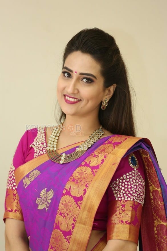 Actress Manjusha Traditional Saree Photos