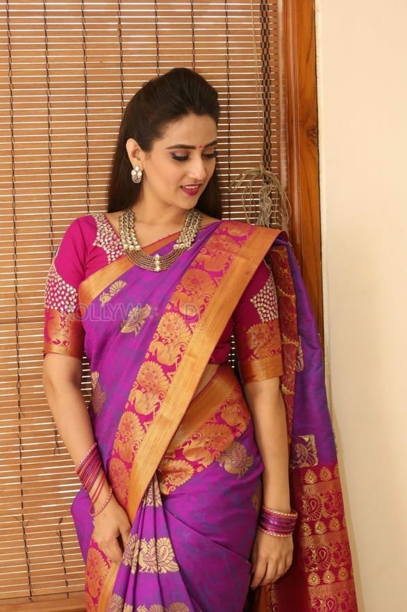 Actress Manjusha Traditional Saree Photos