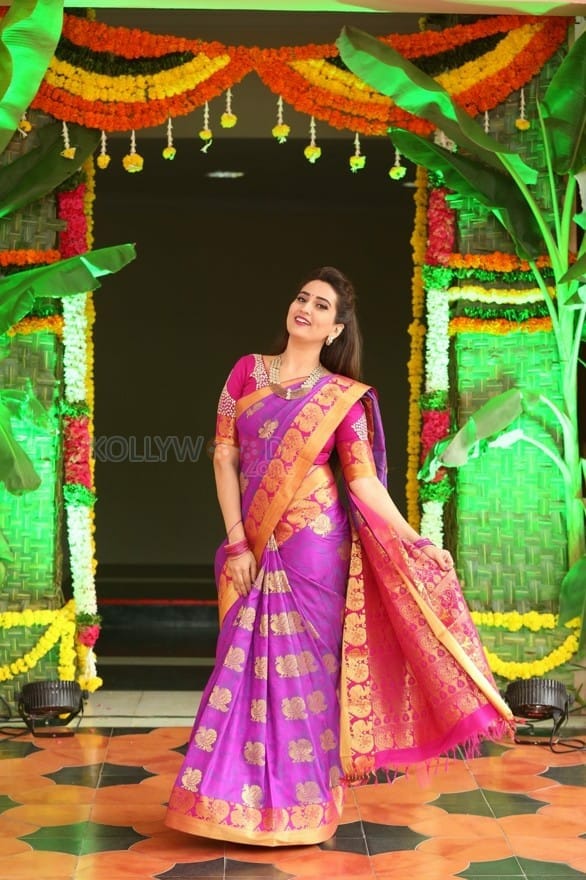 Actress Manjusha Traditional Saree Photos