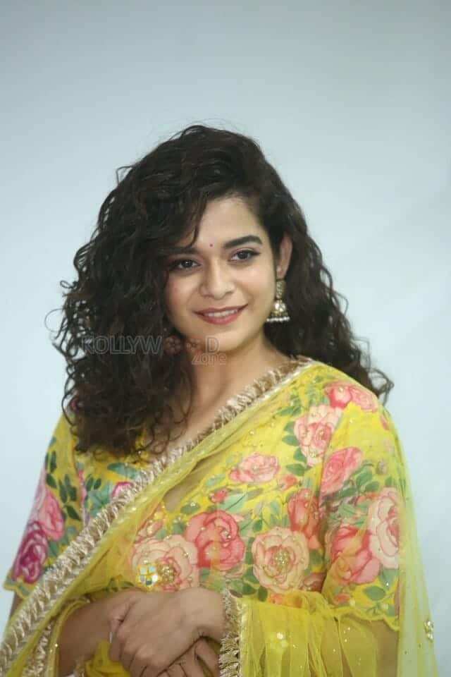 Actress Mithila Palkar at Ori Devuda Movie Interview Pictures 09