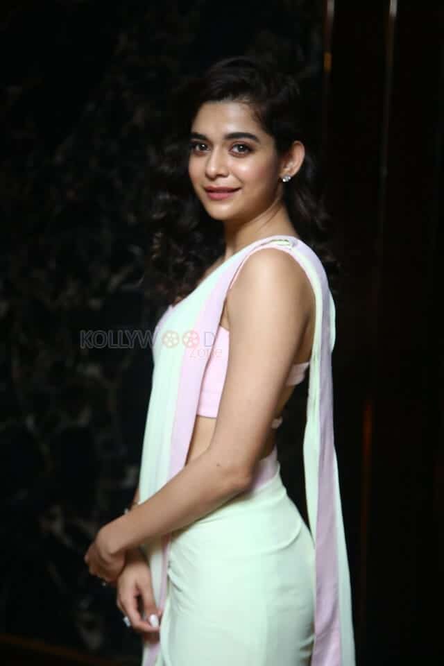 Actress Mithila Palkar at Ori Devuda Trailer Launch Photos 17