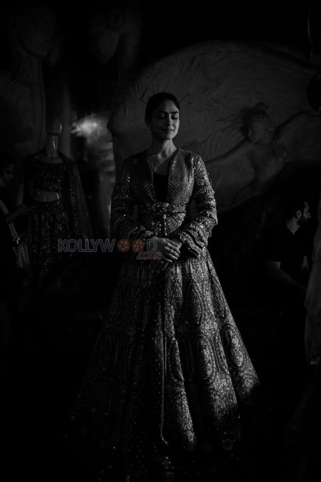 Actress Mrunal Thakur in a Black and White Lehenga Photos 03