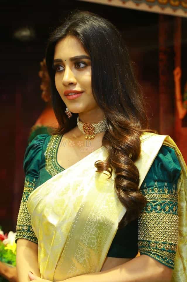 Actress Nabha Natesh Launches Sri Kanchi Alankar Silks At Saroornagar Photos