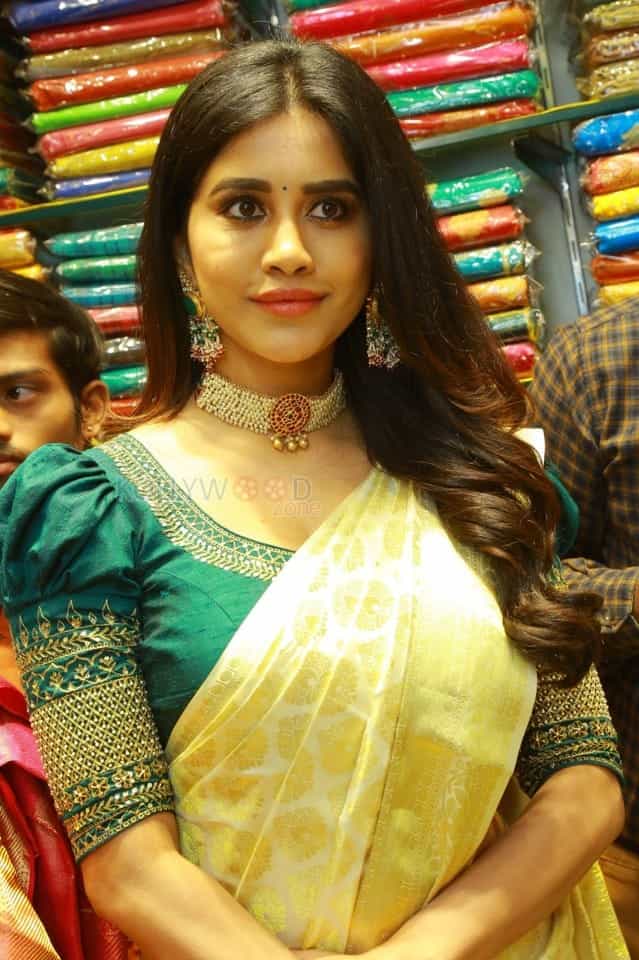 Actress Nabha Natesh Launches Sri Kanchi Alankar Silks At Saroornagar Photos