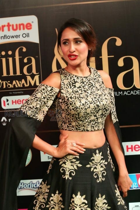 Actress Pragya Jaiswal At Iifa Utsavam Pictures