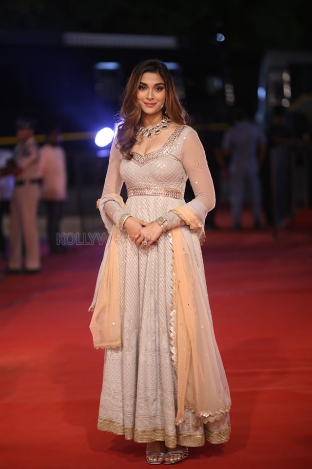 Actress Saiee Manjrekar at Arjun Son Of Vyjayanthi Movie Pre Release Event Photos 10