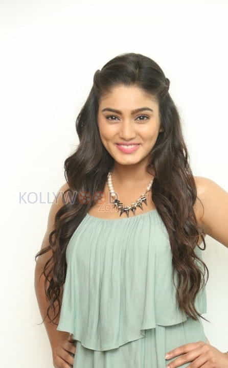 Actress Sana Makbul Photos