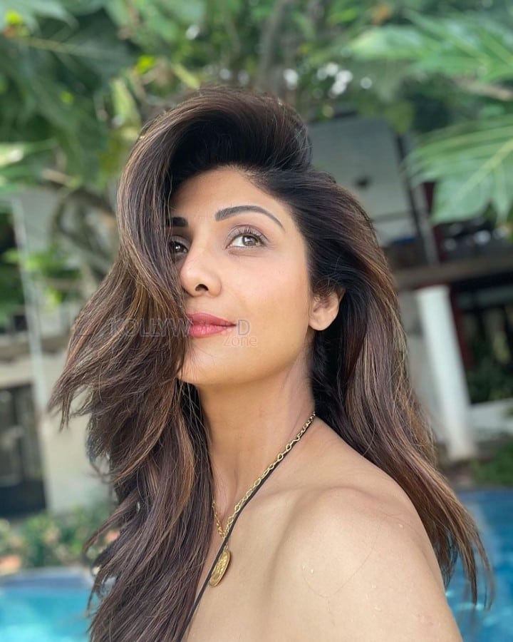 Actress Shilpa Shetty Kundra in a Bodycon Tube Cut Out Dress Pictures 01