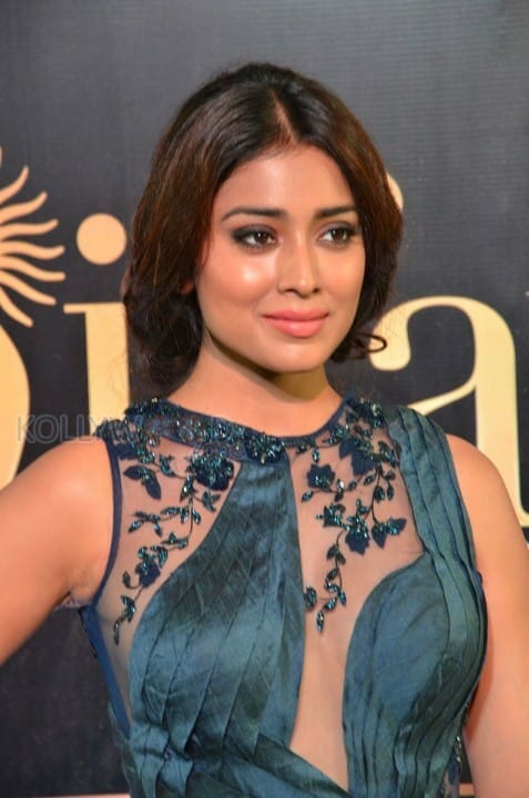 Actress Shriya Saran At Iifa Utsavam Pictures