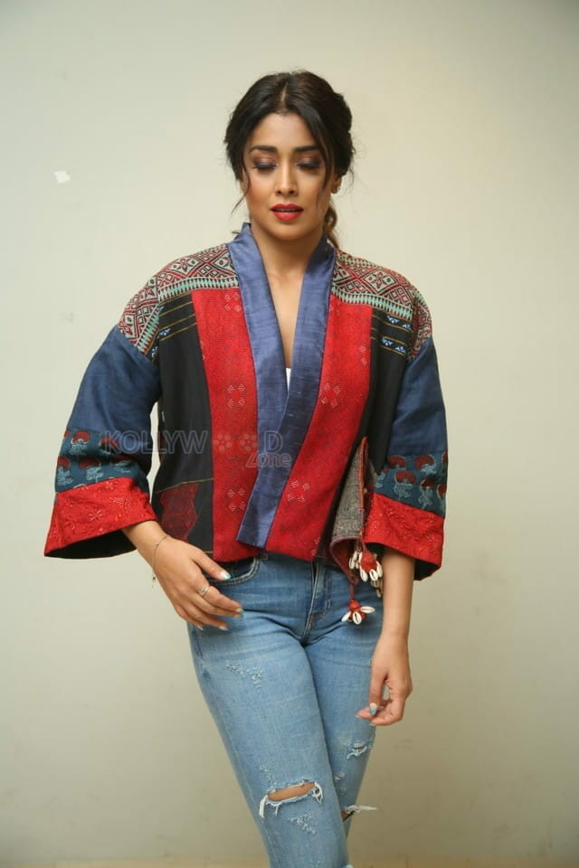 Actress Shriya Saran At Raja Vaaru Rani Gaaru Movie Poster Launch Press Meet Photos