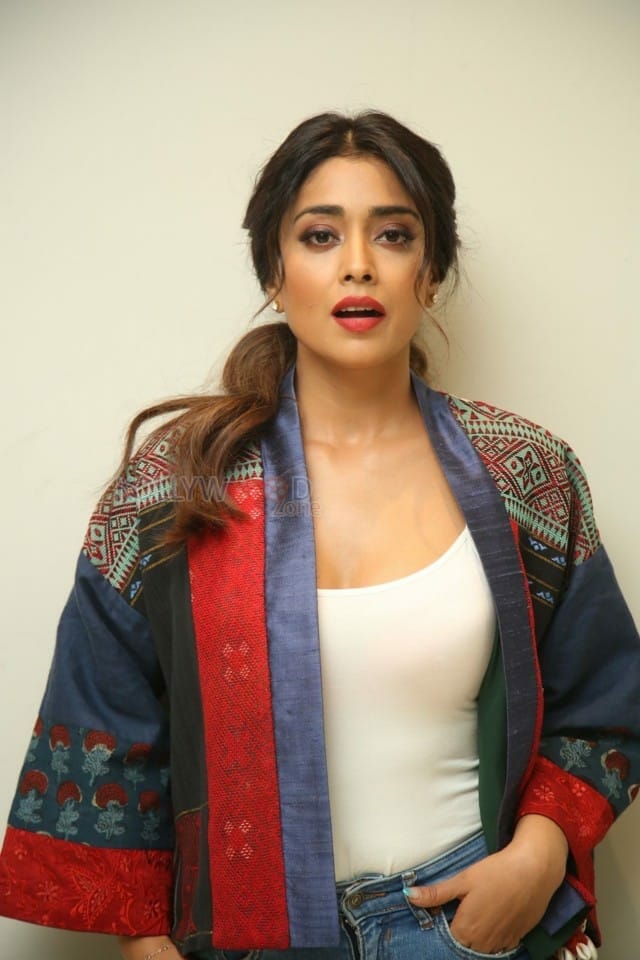 Actress Shriya Saran At Raja Vaaru Rani Gaaru Movie Poster Launch Press Meet Photos