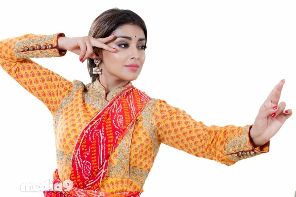 Actress Shriya Saran Dance Poses Photos