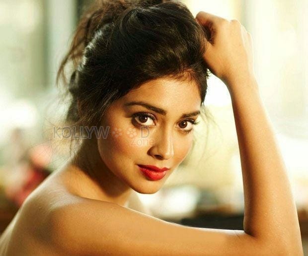 Actress Shriya Saran Glamorous Photos