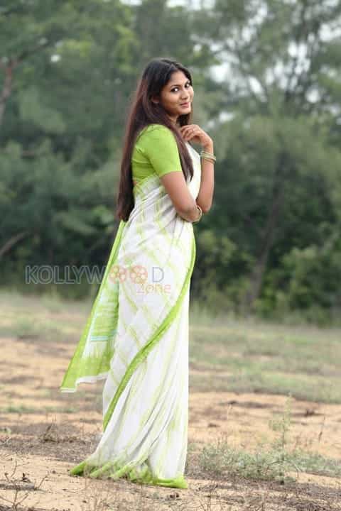 Actress Shruthi Reddy Photoshoot Pictures