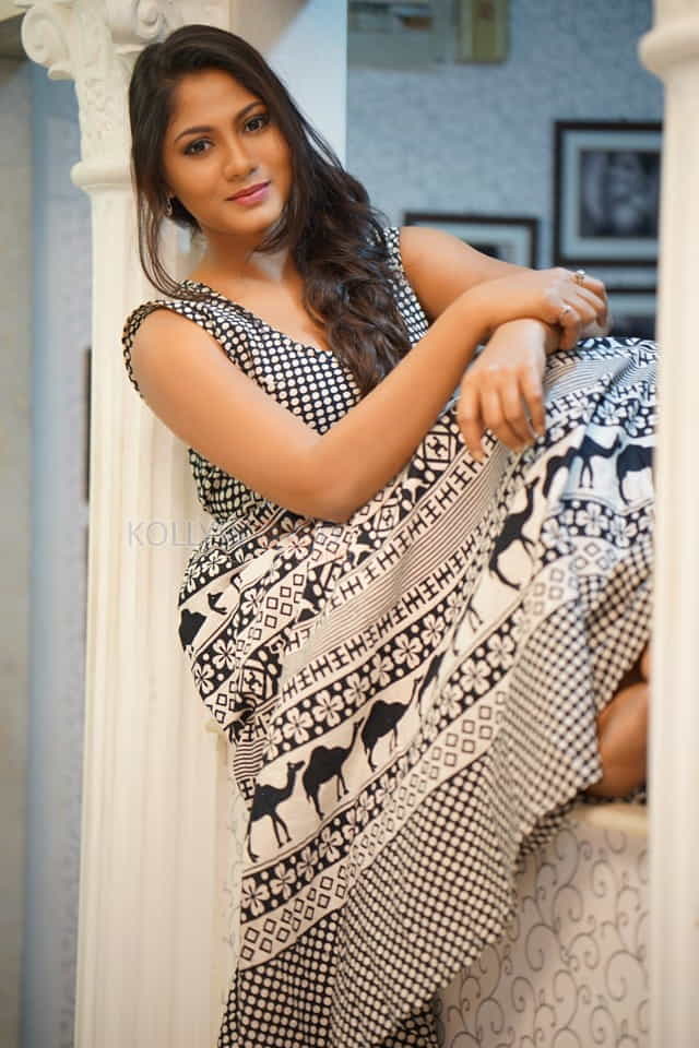 Actress Shruti Reddy Latest Photoshoot Images