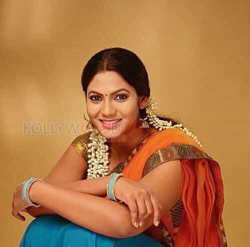 Actress Shruti Reddy New Photos