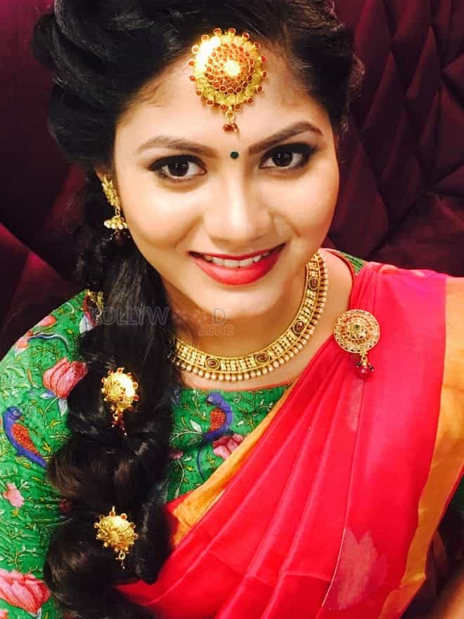 Actress Shruti Reddy Traditional Pictures