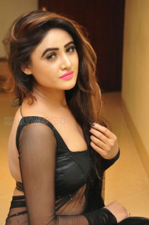 Actress Sony Charishta Hot And Sexy Black Saree Photos